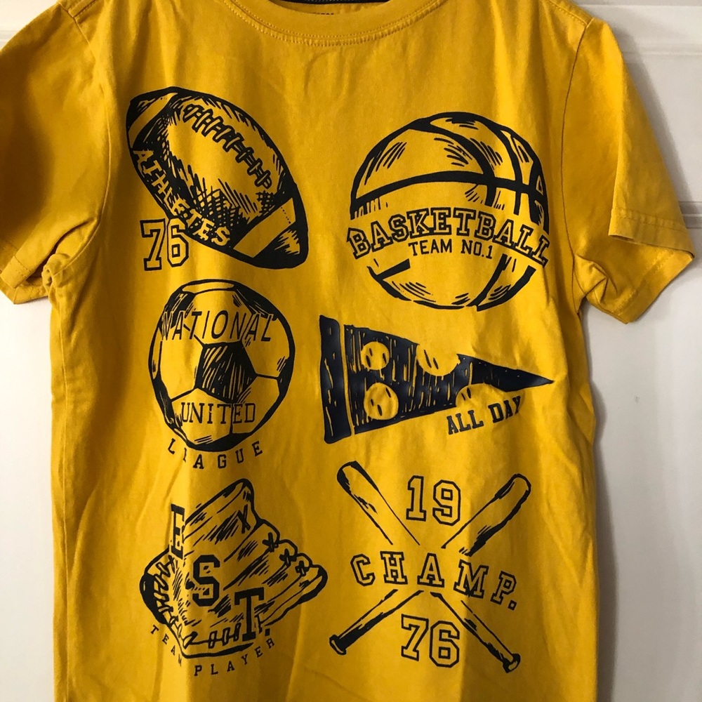 Boys Gymboree sports themed t-shirt